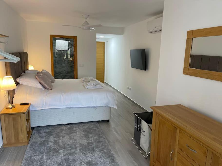 Mar Menor Golf Resort, Luxury Sleeps 6, Views Murcia